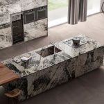 Гранит и мрамор в интерьере: как использовать природный камень без пафоса
