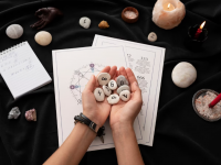 Совместимость по дате рождения: как цифры предсказывают любовь и дружбу