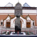 Картины Петра Кончаловского сделают более доступными для зрителей