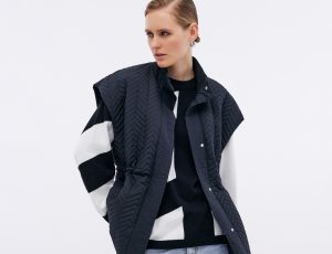 Женская жилетка: фасоны, многослойность и роль в капсульном гардеробе