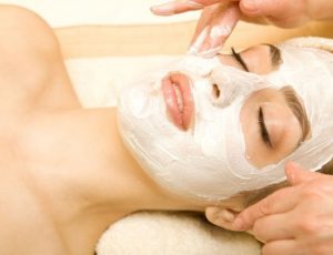 Белая глина в косметологии: уход за кожей лица