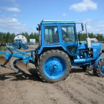 Трактористам станут выдавать цифровые права