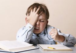 Врач рассказала, как часто нужно проверять зрение ребенка