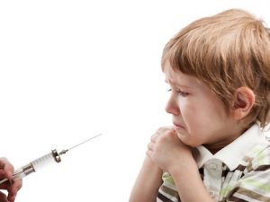 Почему ребенок боится докторов?