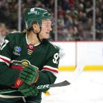 Два россиянина вошли в число фаворитов на главные награды НХЛ