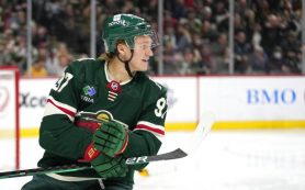 Два россиянина вошли в число фаворитов на главные награды НХЛ