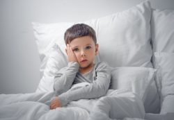 Когда ребёнку нужна подушка?